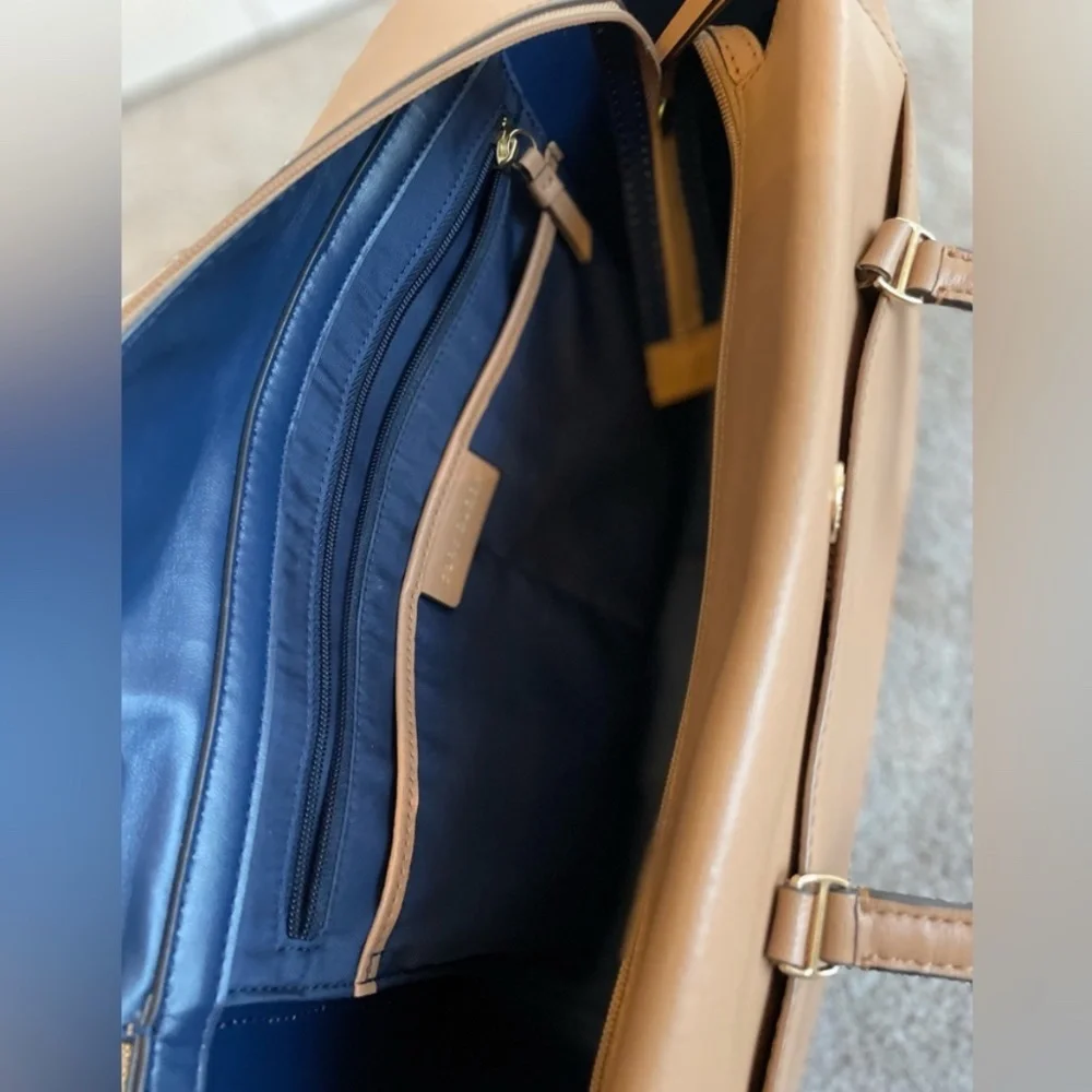 Tory Burch Parker Tote in Cardamom - Picture 6 of 12